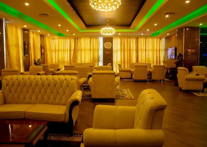 Galaxy La Palm Royal Hotel